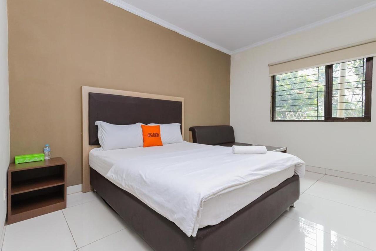 Koolkost Syariah At Taman Simprug Cikarang Hotel Bekasi Exterior foto