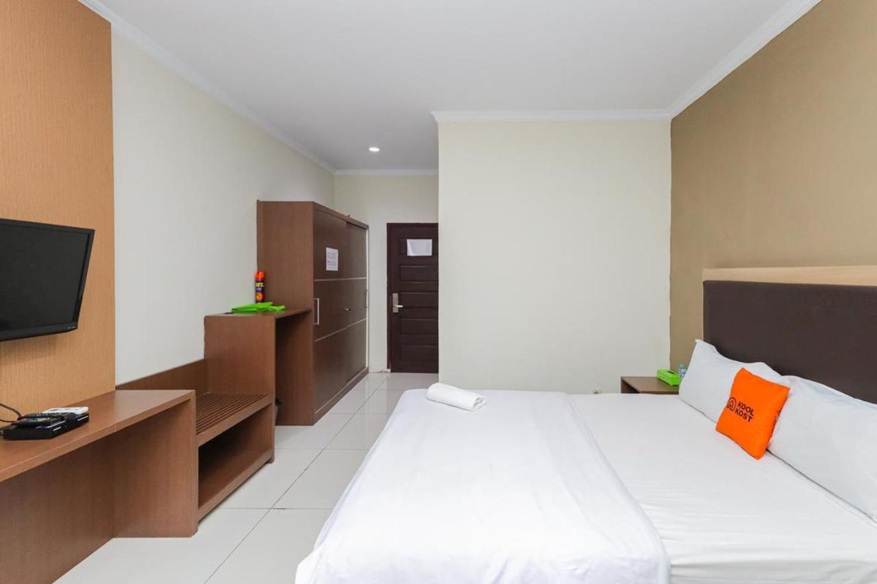 Koolkost Syariah At Taman Simprug Cikarang Hotel Bekasi Exterior foto