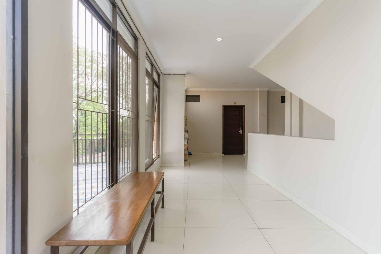 Koolkost Syariah At Taman Simprug Cikarang Hotel Bekasi Exterior foto